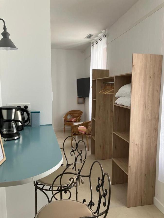 נרבון Appartement Calme Centre Ville A 80M Des Halles מראה חיצוני תמונה